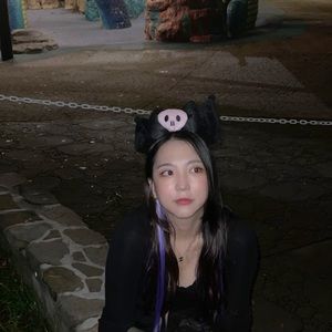 Meet your Posher, Annie